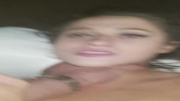 HOT 19YR SQUIRTING ON MY COCK WHILE I FUCK HER