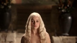 Emilia Clarke: Game of Thrones Nude/Sexy/Hot Scenes